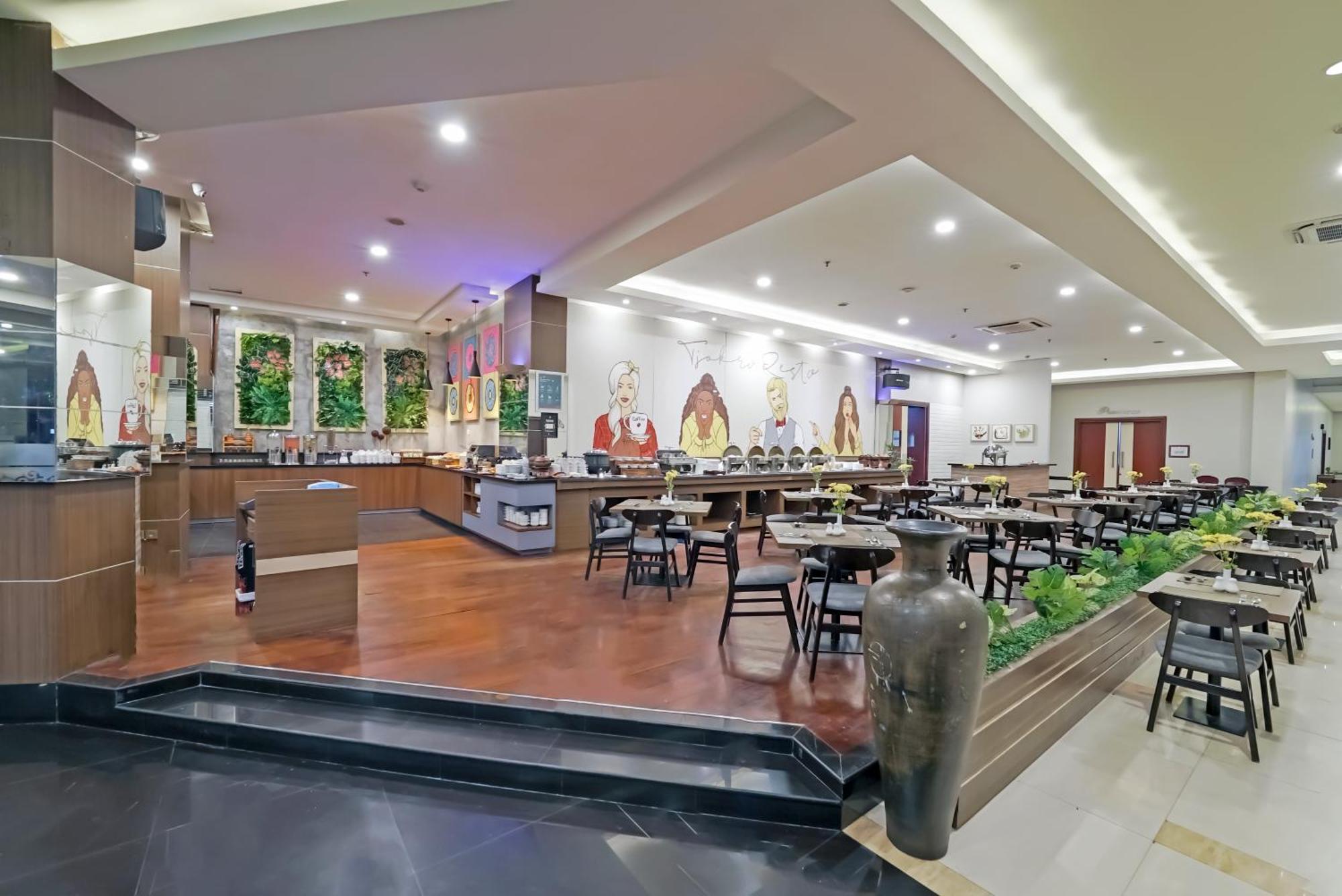 Tjokro Hotel Klaten Buitenkant foto
