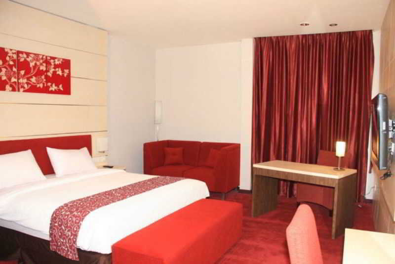 Tjokro Hotel Klaten Buitenkant foto